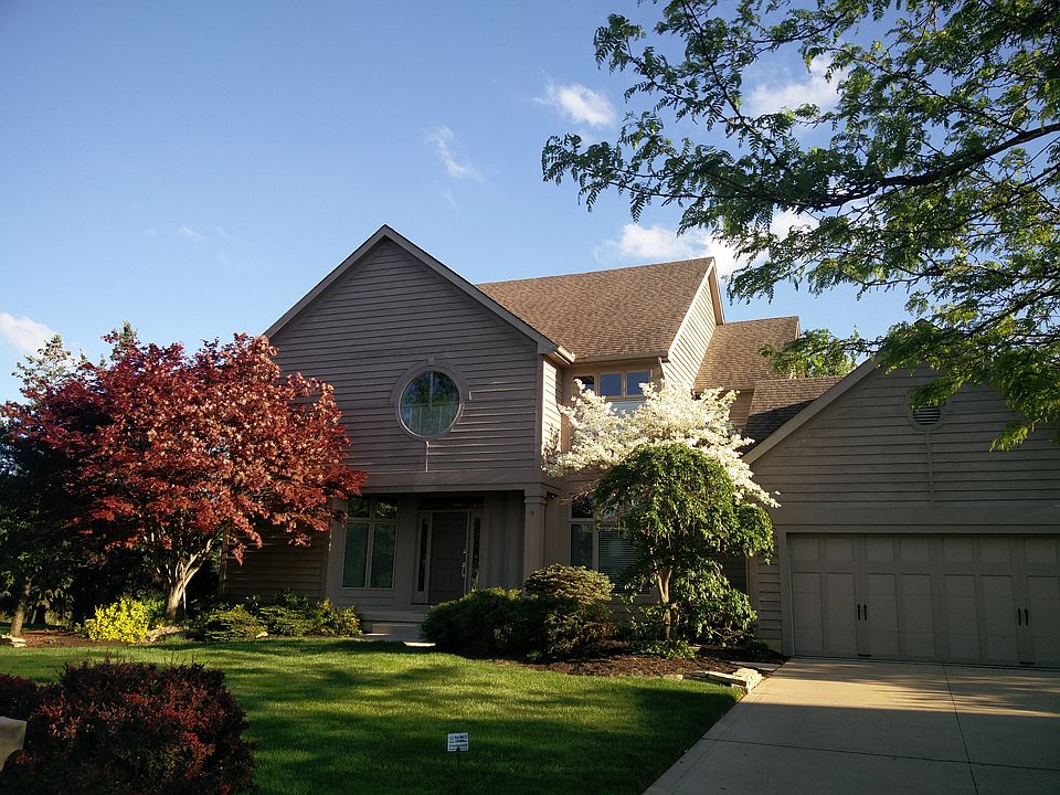 1st image of 7994 Luckstone Dr