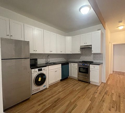3rd image of 546 3rd Ave APT 4