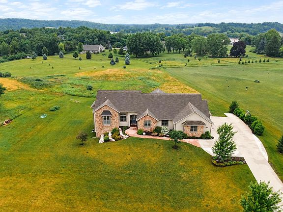 3rd image of 4268 S Woodcrest Ridge DRIVE