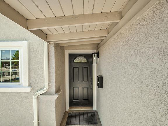 4th image of 2179 Simon Ave