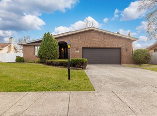 8847 Meade Ave, Oak Lawn, IL