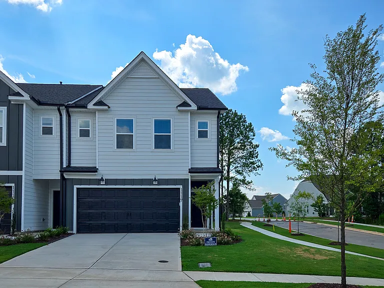 1117 Everton Ave — Photo 1