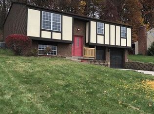 54 Marion Dr, Zelienople, PA 16063