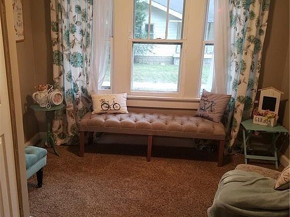 2nd image of 750 Carlyle Pl