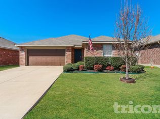 12220 Hunters Crossing Ln, Burleson, TX 76028