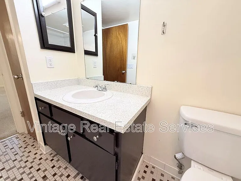 Whitehall Garden Apartments — Photo 16