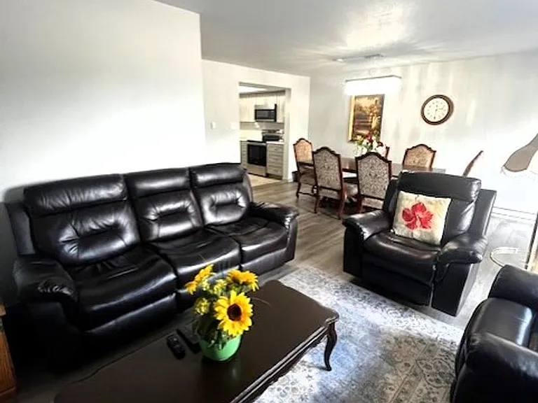 250 Cove Blvd #3 — Photo 9