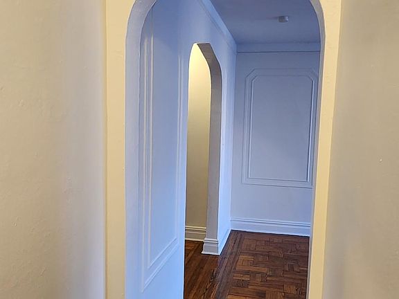 4th image of 103 Tonnelle Ave #3