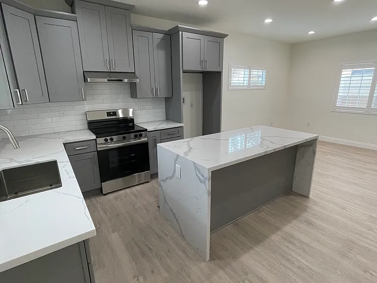 7486 Comanche Dr #B — Photo 2