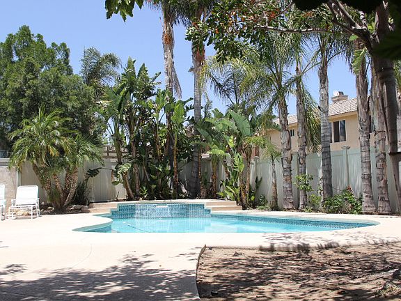 3rd image of 2175 Castle Rock Cir