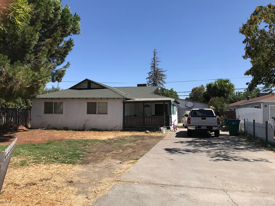1st image of 2408 Beachwood Dr