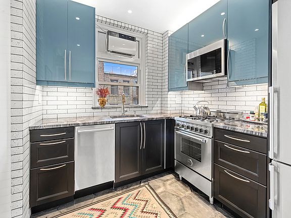 2nd image of 115 E 90th St #5D