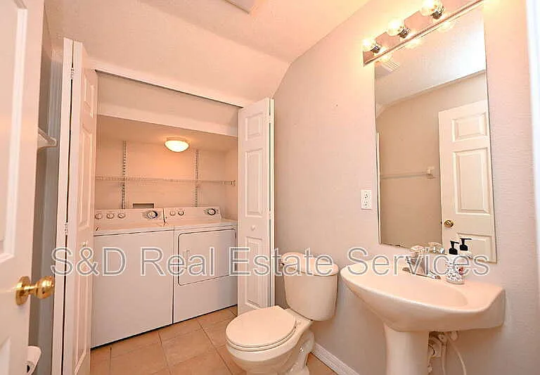 5360 River Rock Rd — Photo 14