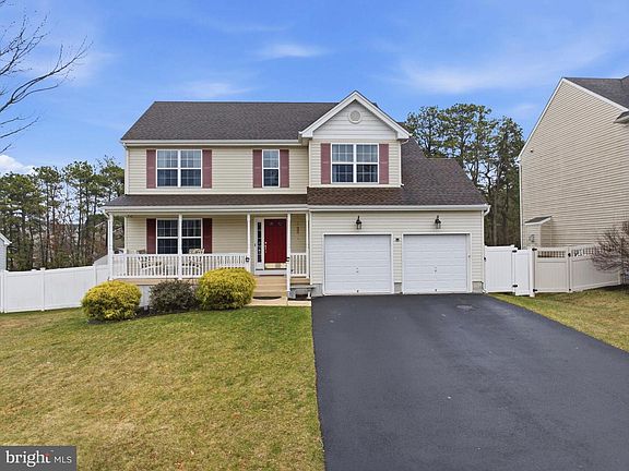 4th image of 169 Emerson Ln