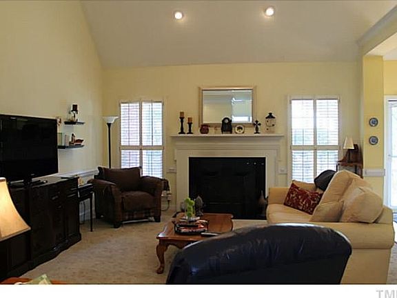 5th image of 103 Sevendales Dr