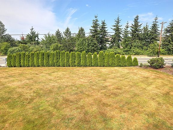 2nd image of 3411 71st Avenue NE