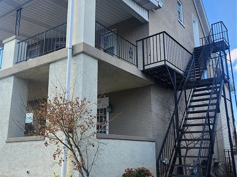 401 E Goepp St #2 — Photo 4