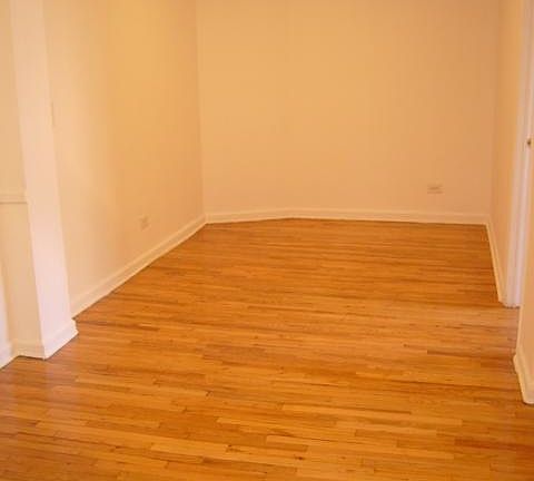 3rd image of 27 Crooke Ave APT 4F
