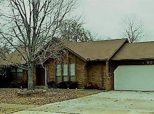 5013 S Spruce Dr, Sand Springs, OK 74063