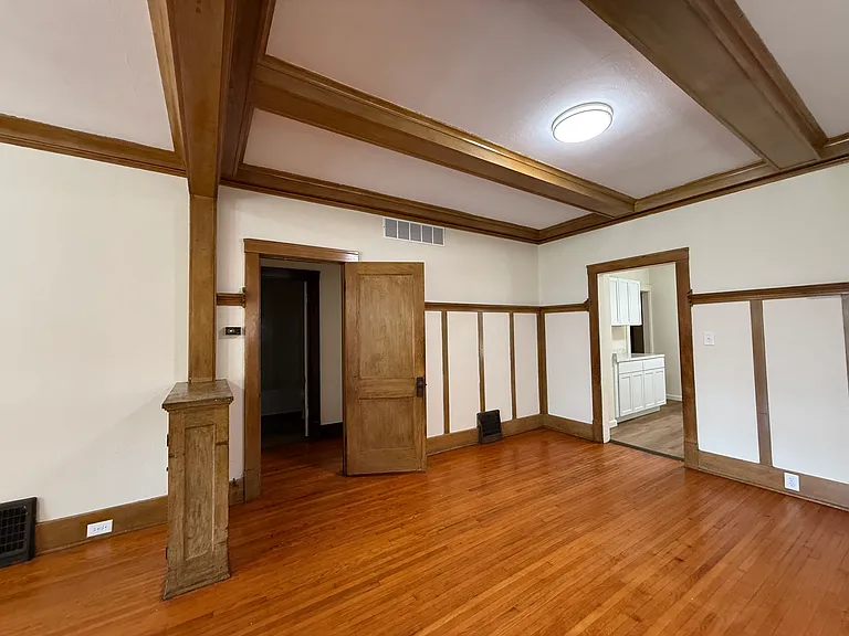 609 E Arcadia Ave — Photo 10
