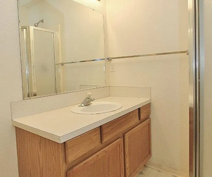 2523 E Spruce St #B — Photo 12