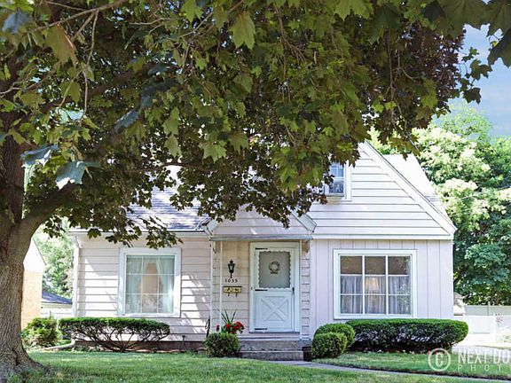 2nd image of 1055 Northlawn St NE