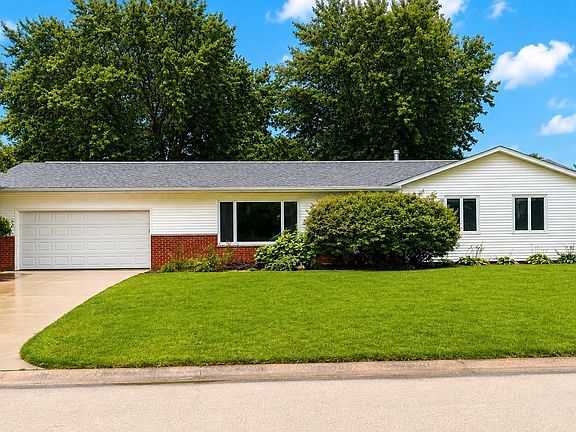 2nd image of 551 Lake Dr
