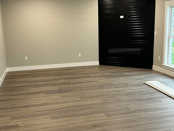 2nd image of 91 Dove Ln