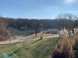 1060 Oak Ridge Rd, Robertsville, MO 63072