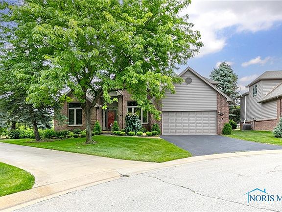 2nd image of 114 Wentworth Ct