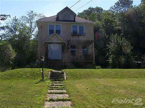 5th image of 100 Laurel Ave