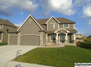 8015 S 194th St, Gretna, NE 68028