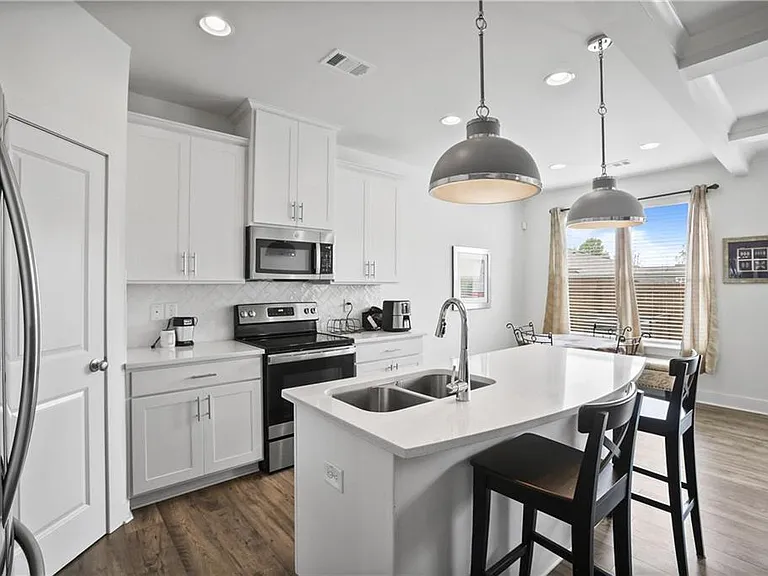 7637 Avalon Blvd — Photo 18
