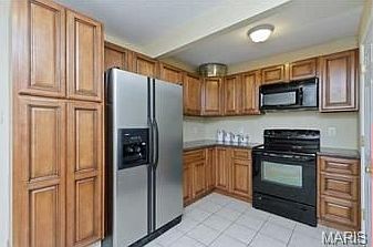 3rd image of 1475 Redbird Dr