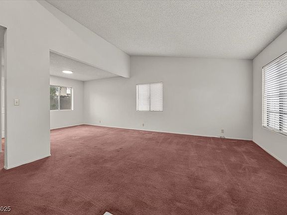4th image of 2344 Valleywood Rd