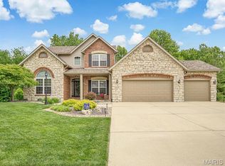 13 Timber Bluff Ct, Glen Carbon, IL 62034