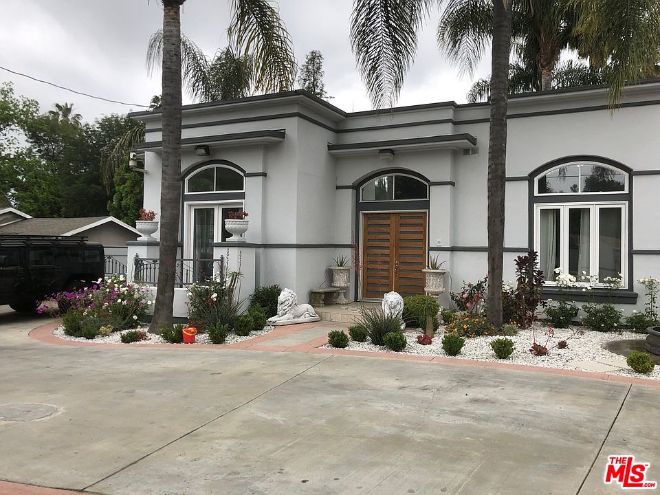 1st image of 5640 Winnetka Ave