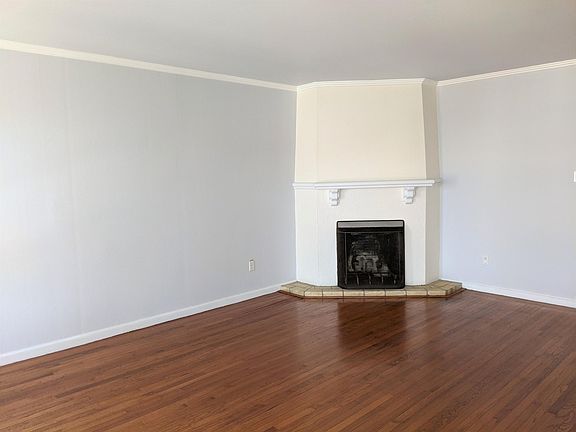 2nd image of 848 46th Ave