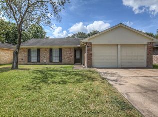 16219 Summer Dew Ln, Houston, TX 77095