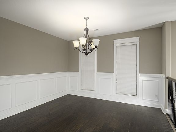 5th image of 1112 Hilliard Ln