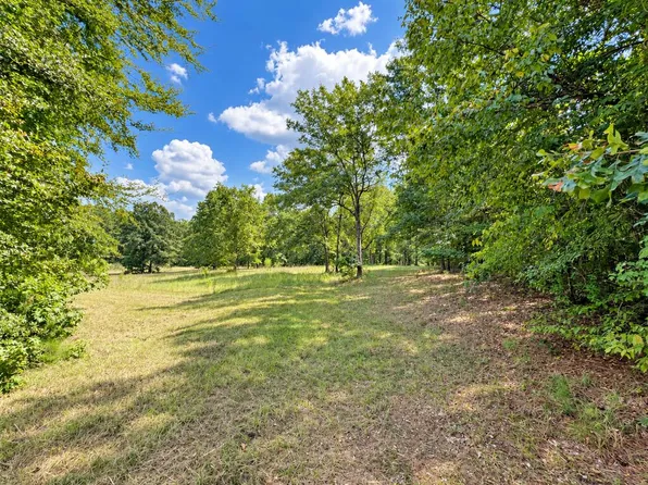 135 Bentley Dr, Milledgeville, GA 31061