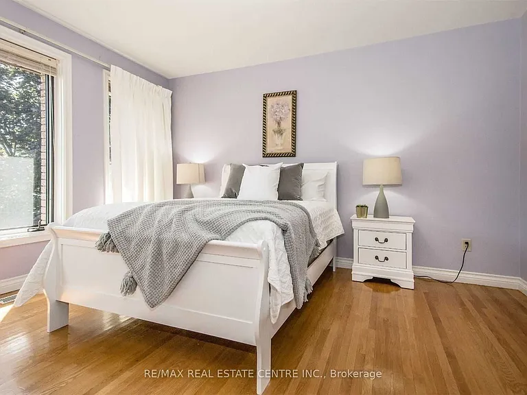 28 Walnut Dr — Photo 8