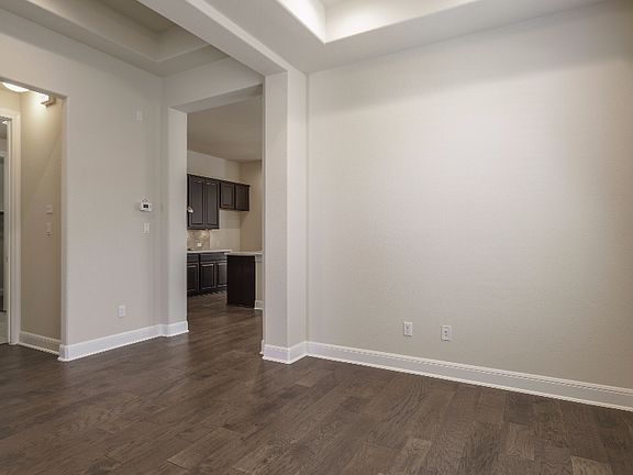 5th image of 5059 Lunata Way