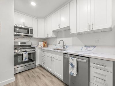 138 S Bryn Mawr St APT 27, Ventura, CA, 93003