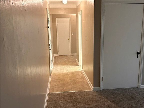 3rd image of 15820 Van Aken Blvd APT 507
