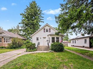 1094 Walter Ave, Des Plaines, IL 60016