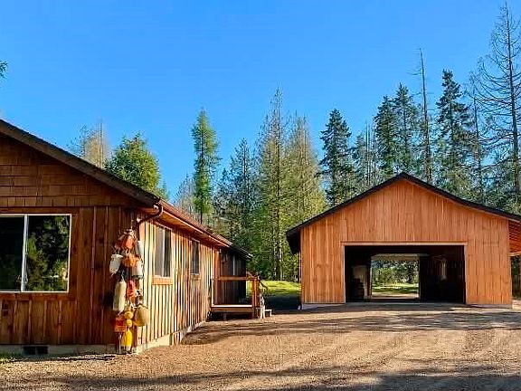 2nd image of 382 Lower Elwha Road