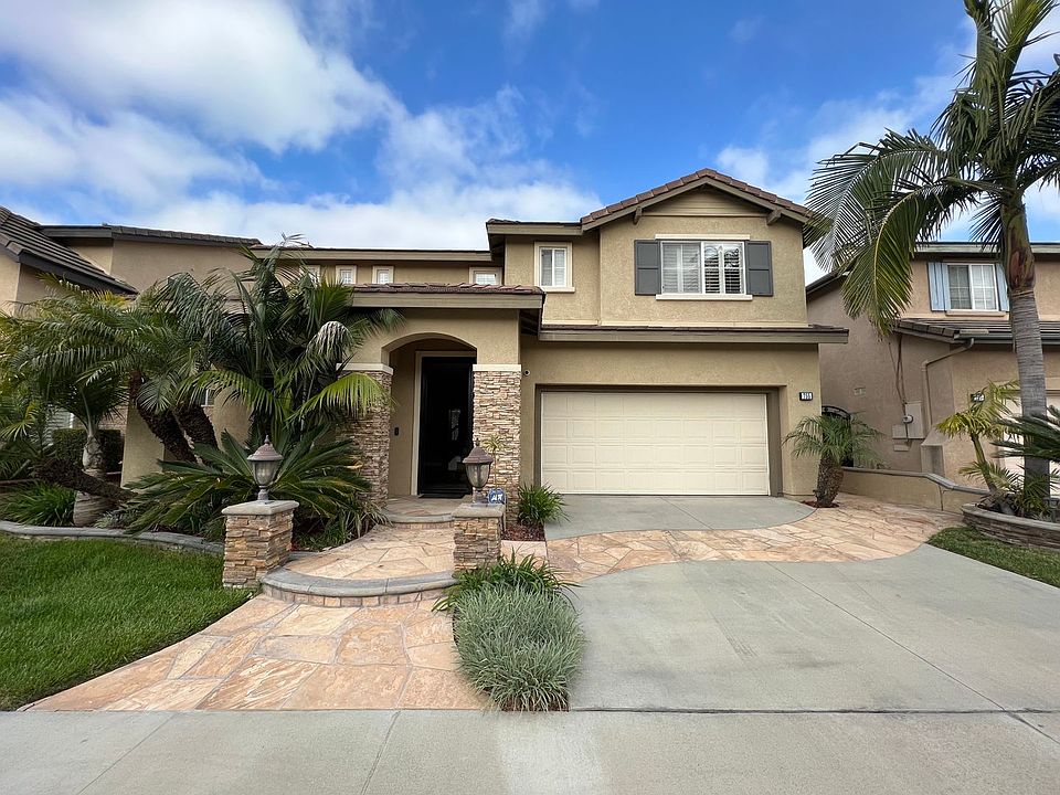 1st image of 755 S Lassen Ct