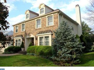 10 Michaelson Dr, Mount Laurel, NJ 08054