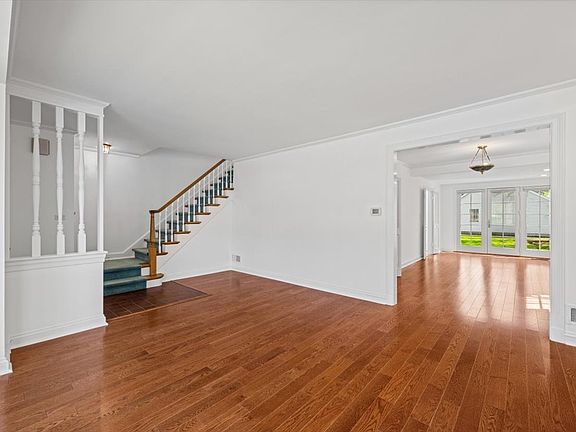 4th image of 134 Park Ave